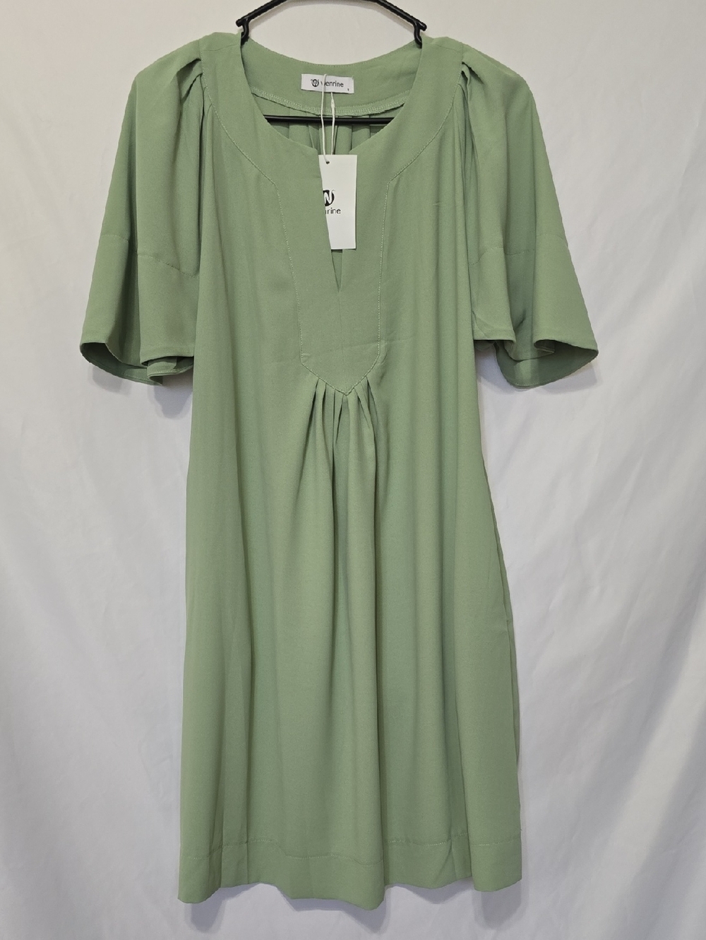 NWT Wenrine Sage Mint Green Flutter Sleeve Mini Dress Size Small